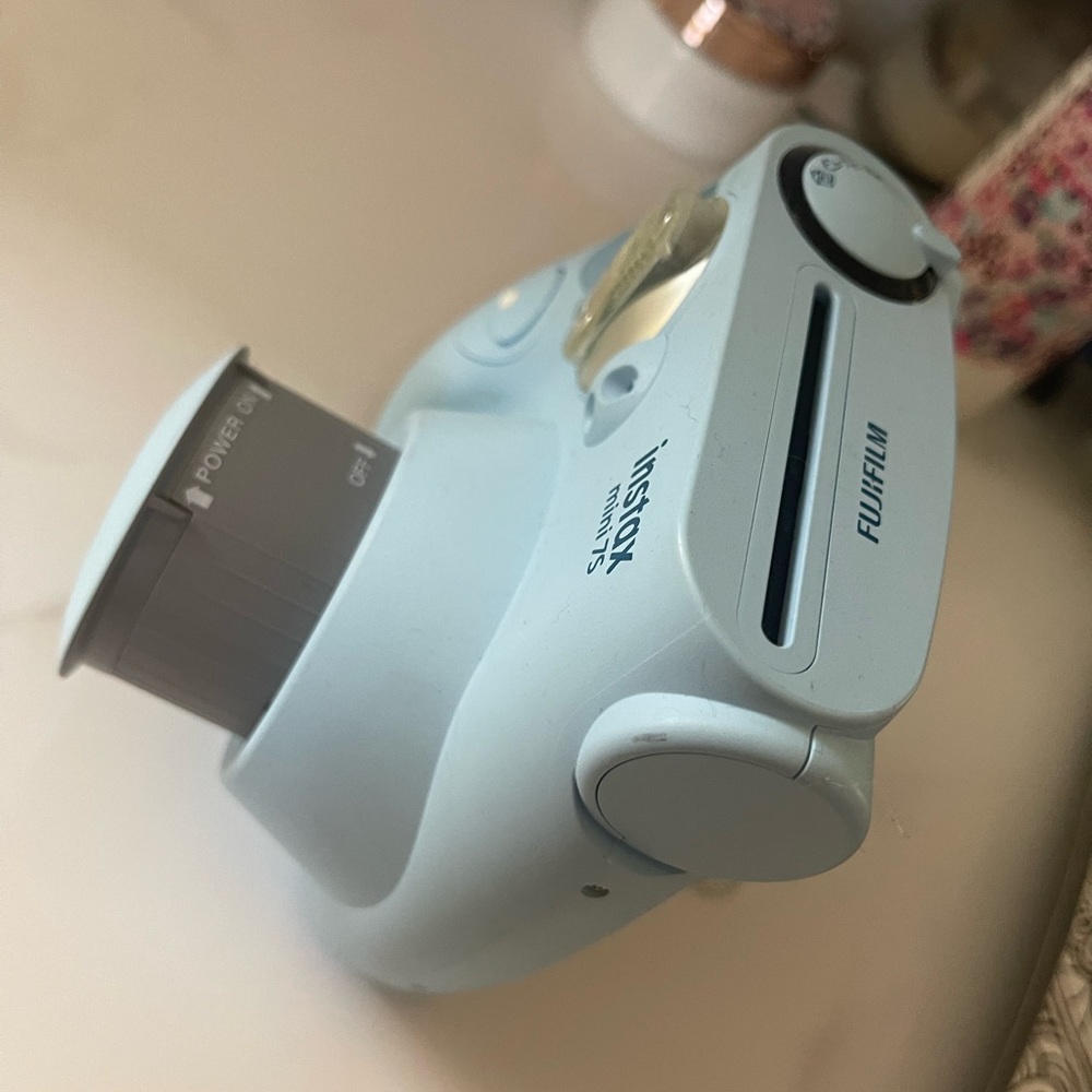 Instax camera - Picture 4 of 4